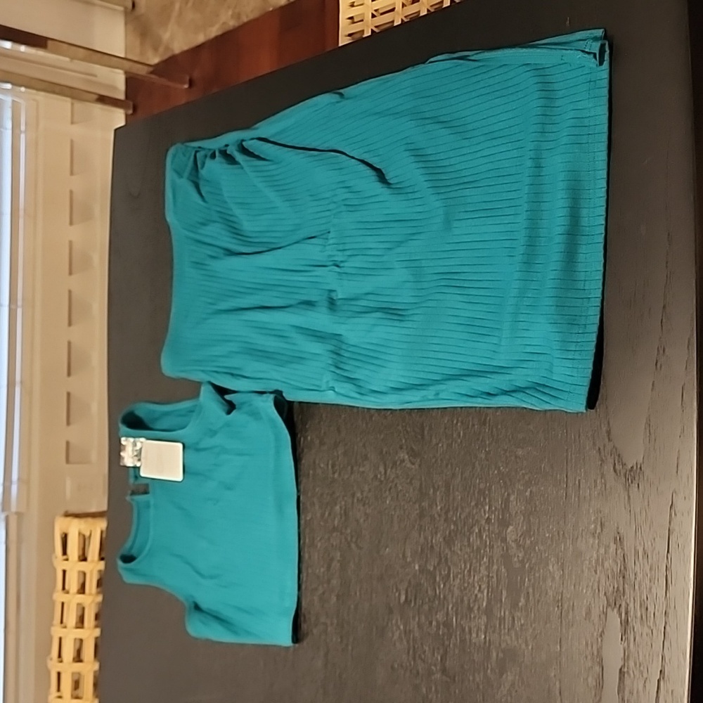 NWT 2 piece set